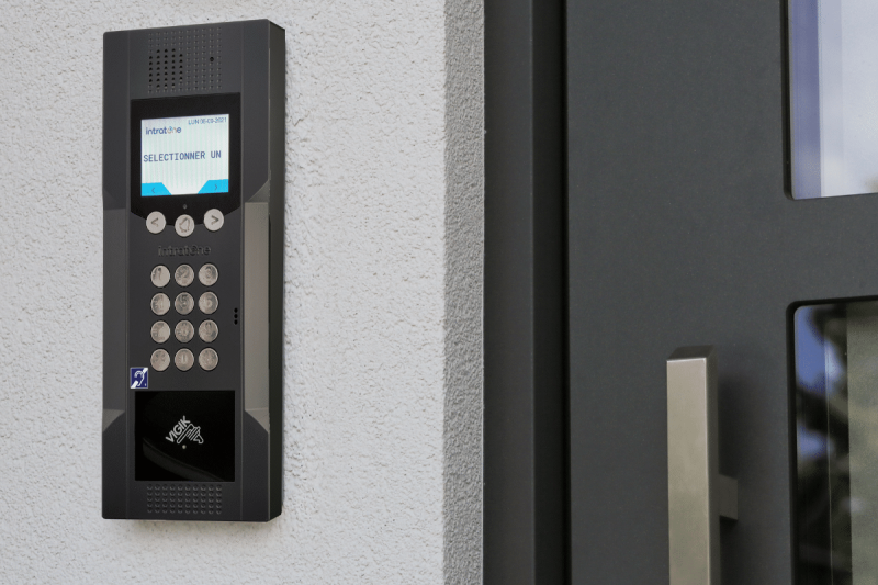 Interphone INTRATONE a Launaguet 